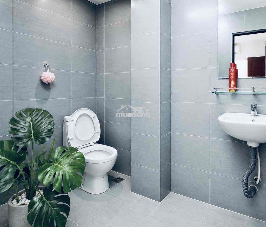 Căn hộ 2pn 55m2 ban công thoáng mát trống sẵn ở liền - 4