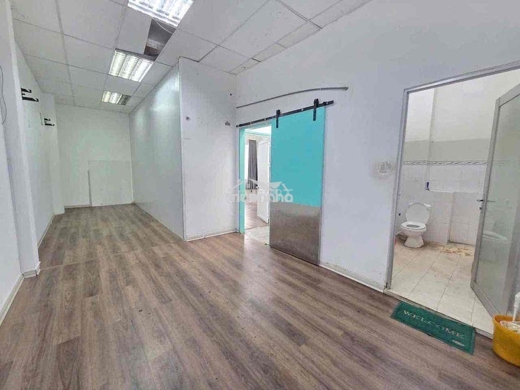 Góc 2 mặt tiền quận 1, 120m2 - 4