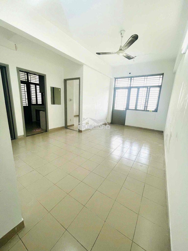 Cho thuê chung cư phú thọ, ngay vòng xoay lê đại hành, quận 11