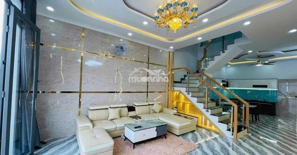 Biệt thự hoàn thiện cực đẹp ngay trung tâm phường - 2