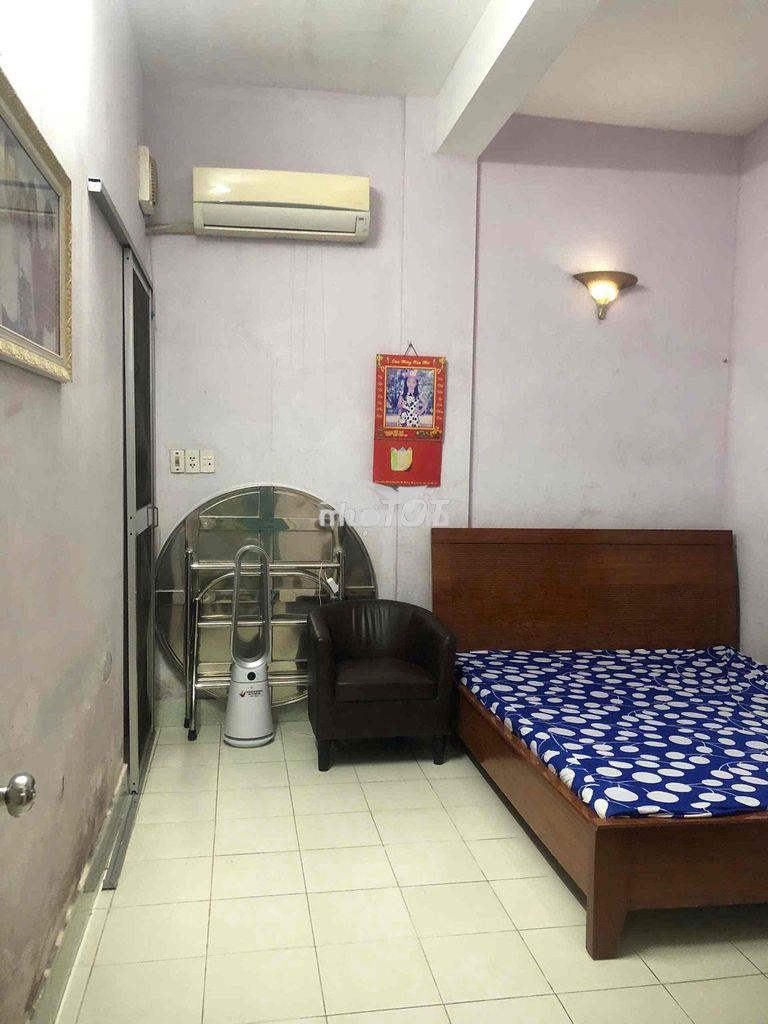 Chung cư quận 8, thang bộ tầng  rộng rãi mát, gần 76 m2 có 3 ban công - 3