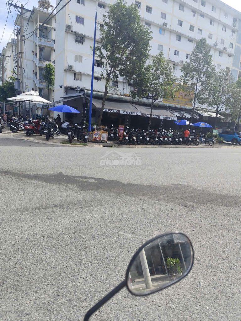 (9008) cho thuê lâu dài becamex mỹ phước1,  lầu 3 giá 2,5 triệu - 4