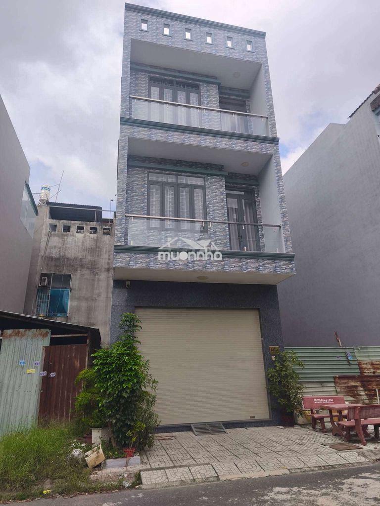 Nhà 2 lầu gần đường nguyễn trãi 