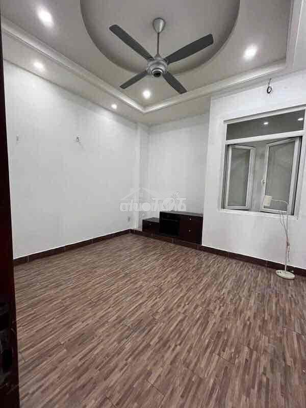 Cho thuê nhà 1 trệt 2 lầu hẻm xe hơi làng tăng phú gần lê văn việt - 2