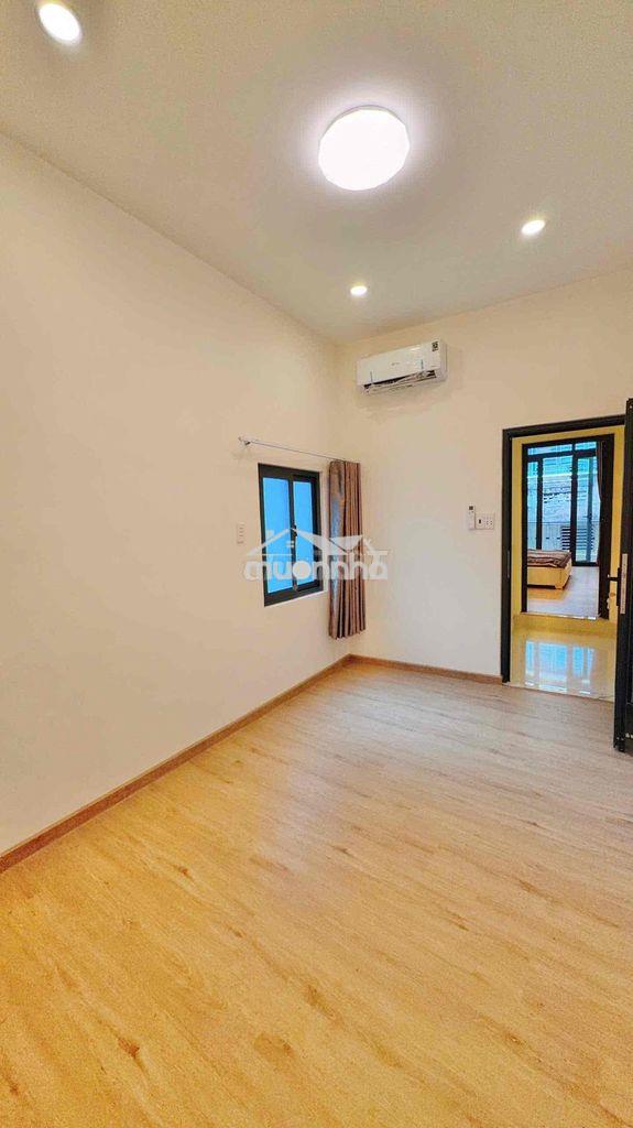 Nhà đẹp cạnh mt nguyễn duy dương quận 10 33m2 2 tầng full nội thất - 2
