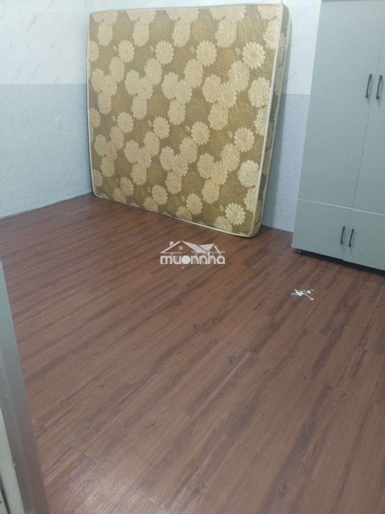 Cho thuê nhà tầng 1  đường tân hàng p10 q5 - 2