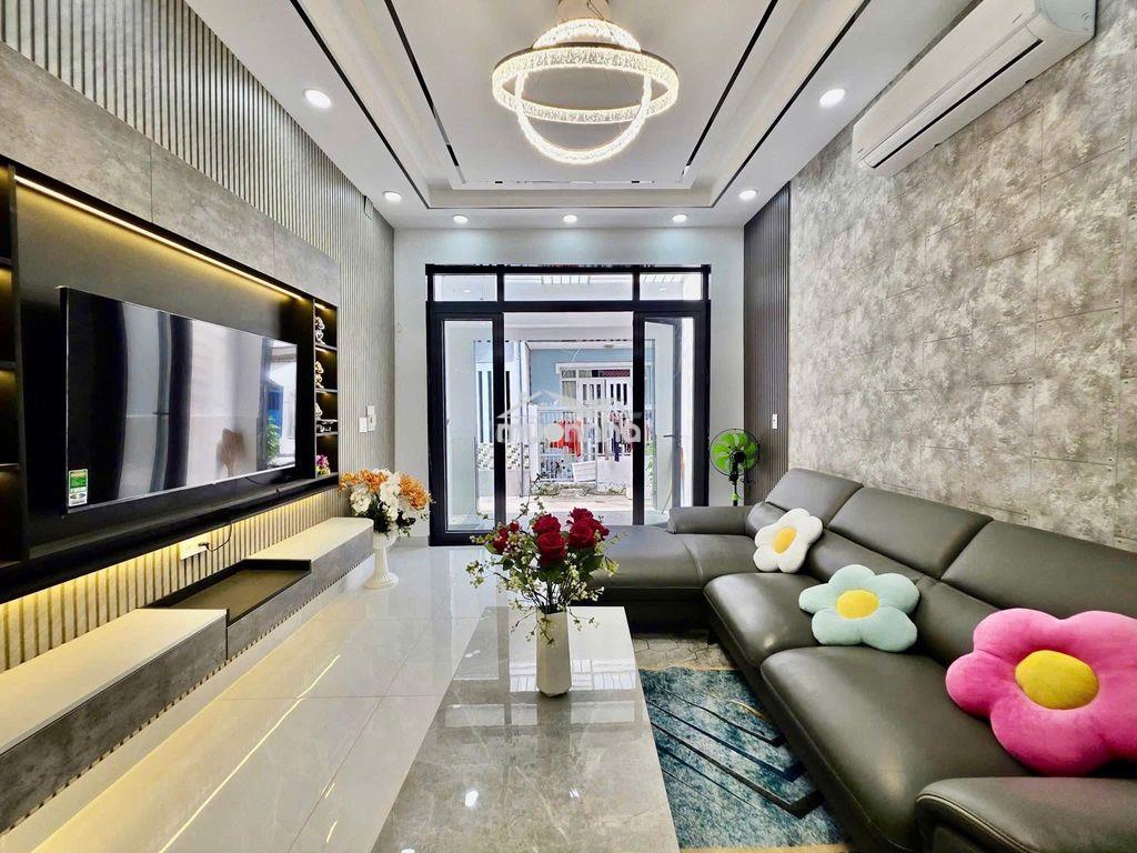 Bán nhà hẻm xe hơi quận 7: 4x16m, 2 lầu, sân thượng, nội thất cao cấp - 4