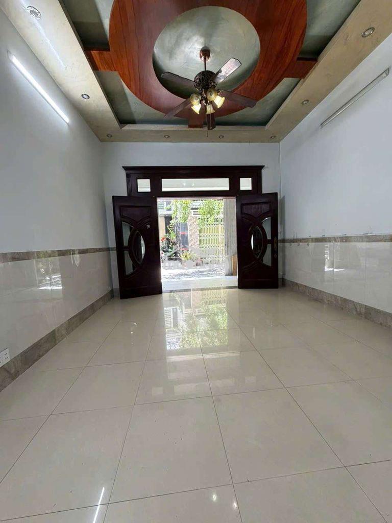 Cho thuê nhà hẻm  vườn lài, 4.5x17, 1 trệt, 2 lầu, st, 4pn, 14 triêu