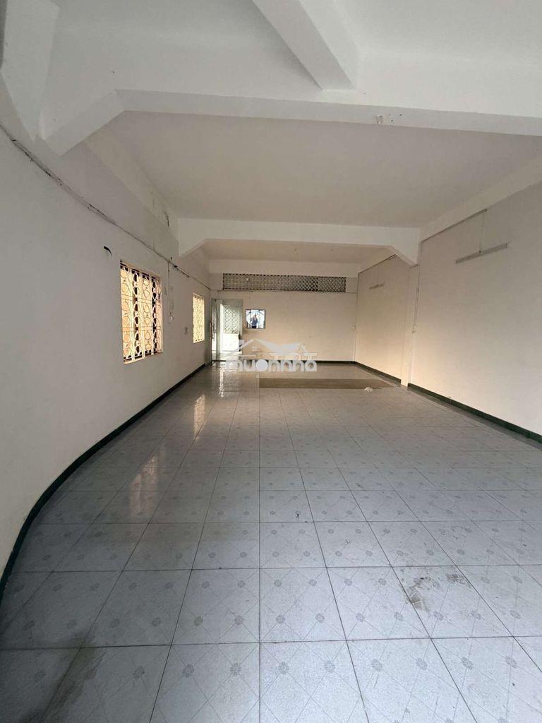 Căn góc 80m2-ngang 10m-lầu 1 -thang bộ-mặt tiền hồng bàng q5 - 2
