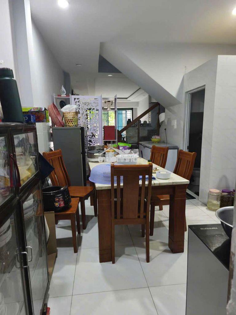 Bán nhà 1trệt 2lầu xã tân kiên - 2