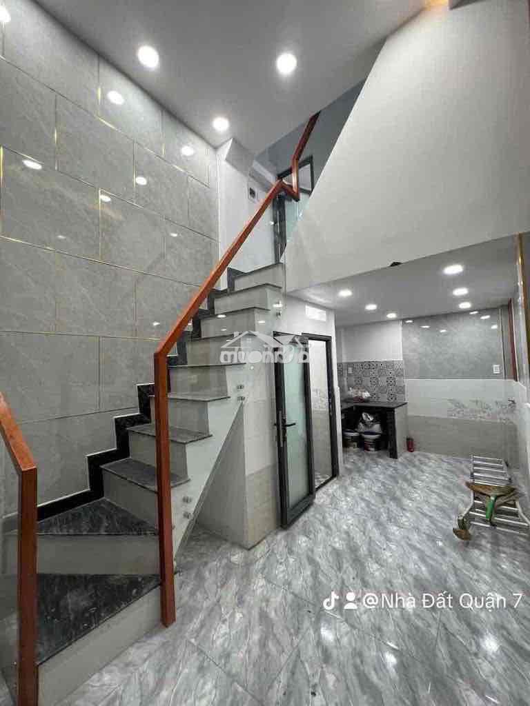 Nhà 1 trệt 2 lầu 3pn hẻm mai văn vĩnh quận 7