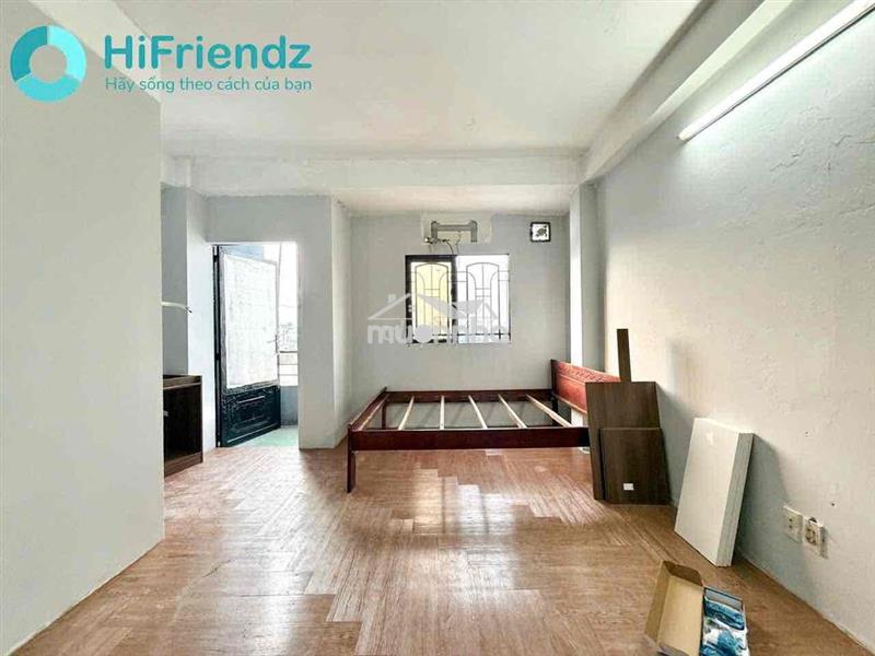 Studio mới full nội thất bancol  - cửa sổ thoáng ngay tên lửa