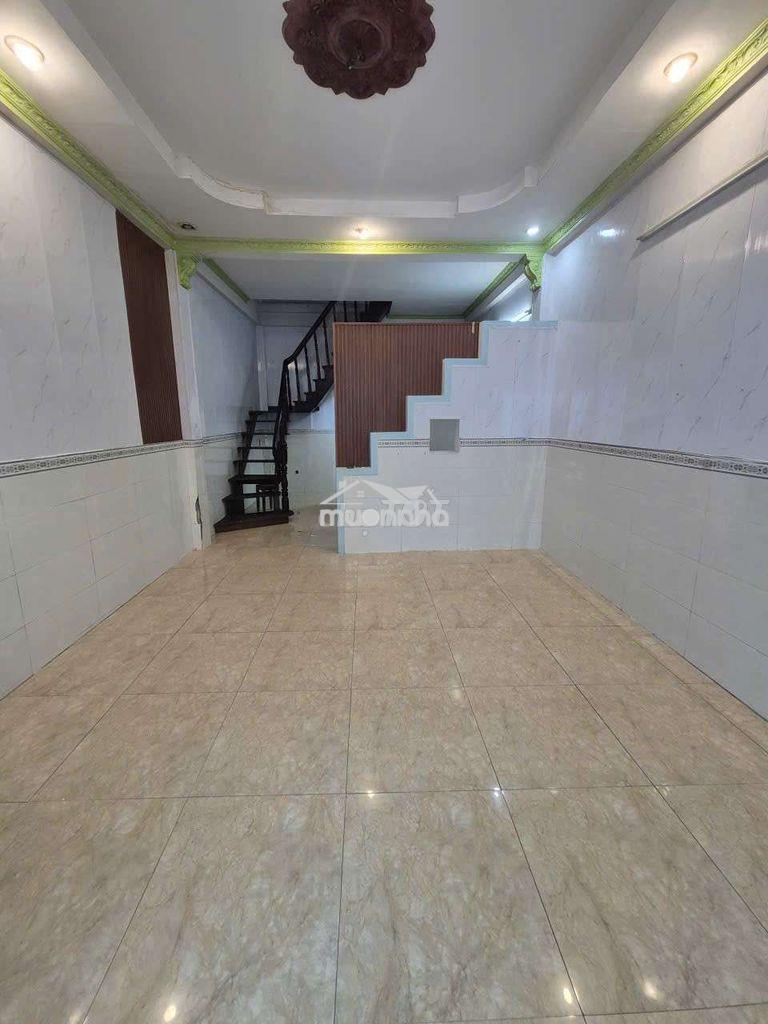 Cho thuê nhà 4x10m 1 lầu 2 pn y hình hẻm lê trọng tấn