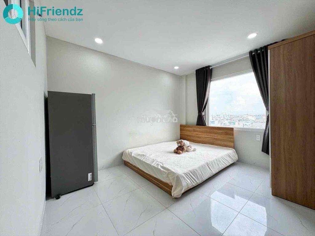 Studio full kính ngay đh nguyễn tất thành q12 - 2
