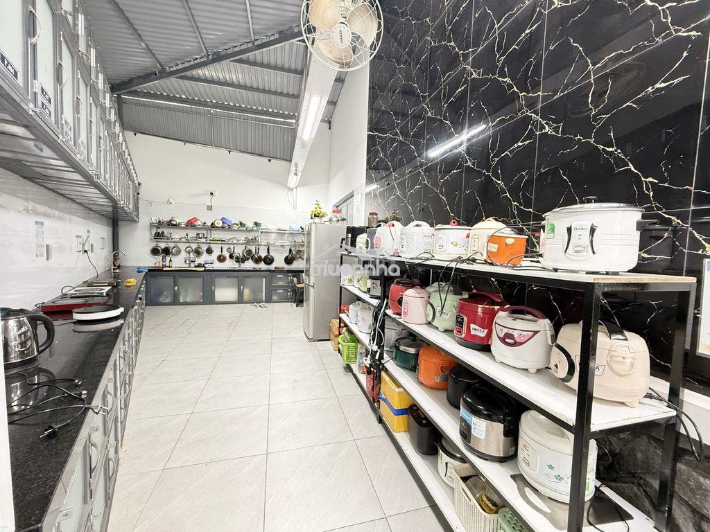 Ngay đh spkt, ngân hàng - ktx nam mới xây, phòng 4 người, giờ tự do - 4