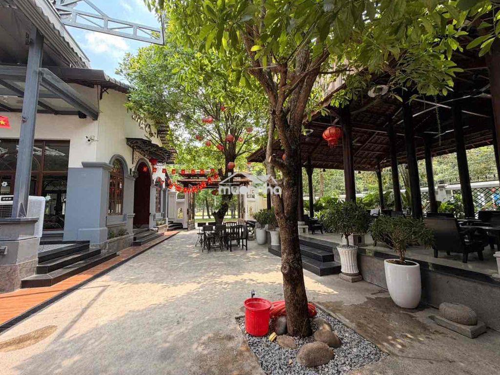 Cho thuê căn nhà biệt thự sân vườn 800m2 mt đường 27 tp mới - 3