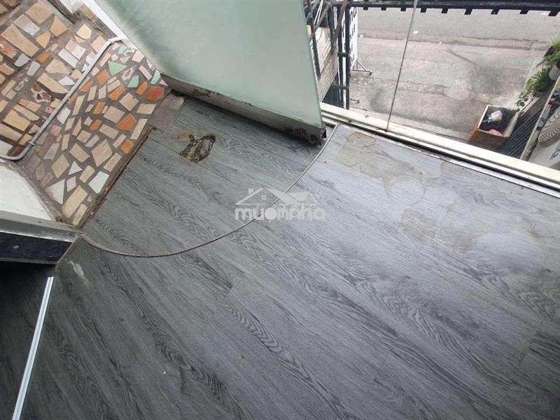 Cho thuê mt lầu1&2(4,5×8) bùiđtúy bthạnh,lối đi riêng,sân xe ở,kd