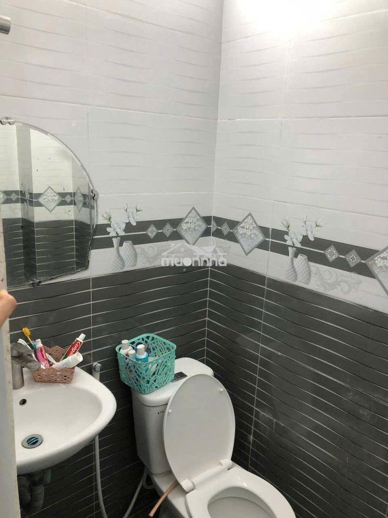 Nhà hẻm xe hơi lạc long quân, 2 lầu, 3pn 2wc, 3.3x17m, 12tr - 3