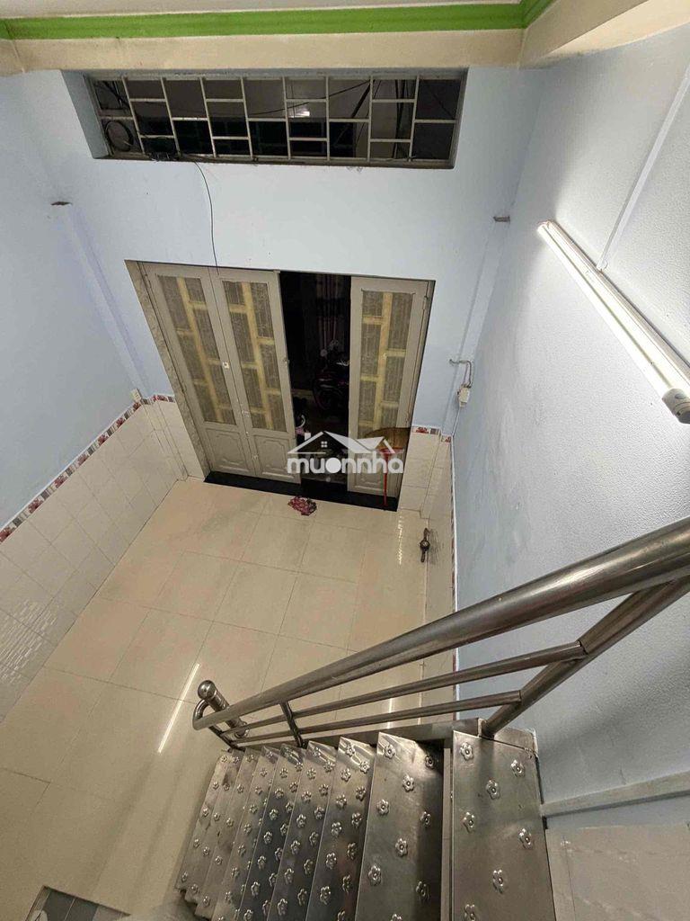 Q6 văn thân nhà nhỏ điện nước riêng - 5tr - 4