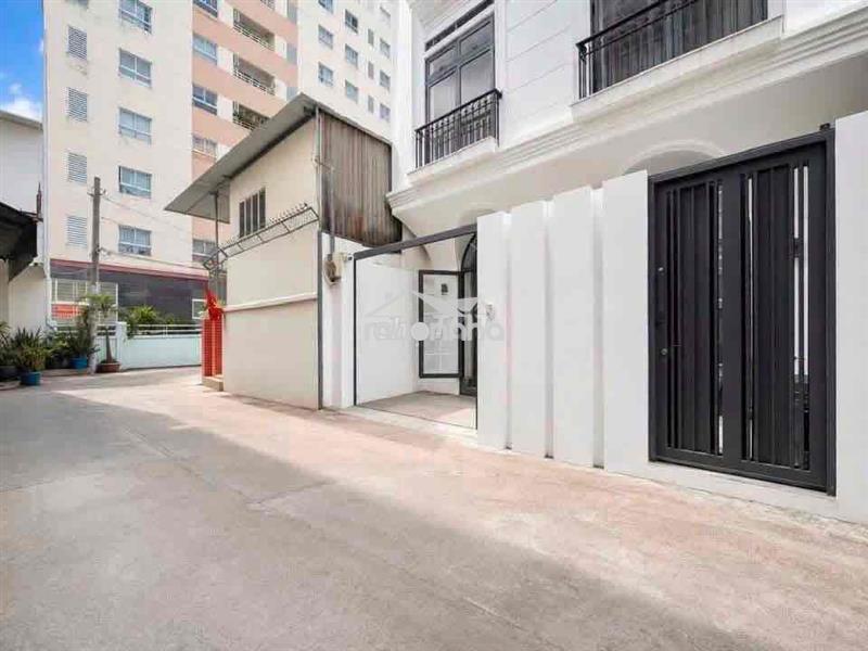 Hot, nguyễn gia trí- hàng xanh, nhà 51m2 4 tầng 6,6x8,5 chỉ 11,x tỷ