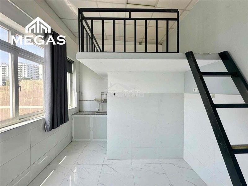 Phòng trọ giá rẻ view kính - cửa sổ trời, thang may gần đh văn hiến 3p