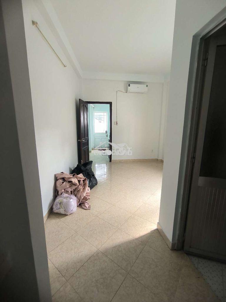 Cho thuê 40 m² ngay chợ tân mỹ giá tốt có máy lạnh - 2