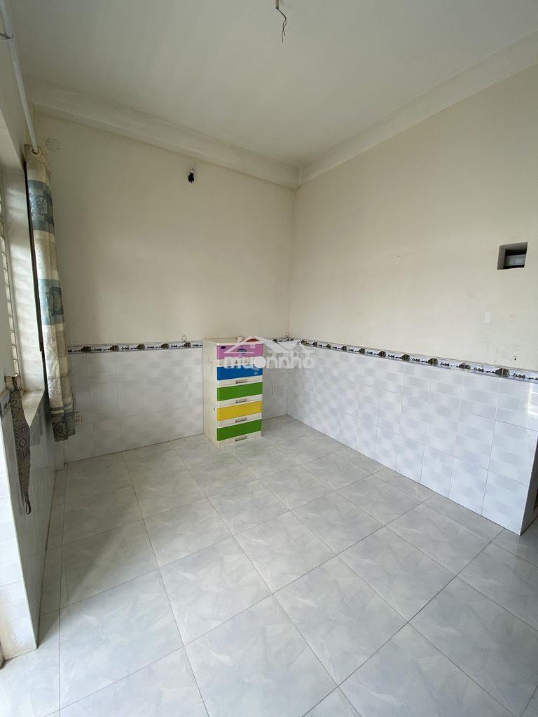 Phòng trọ ban công  & cửa sổ thoáng mát - ngay etown cộng hòa - 2