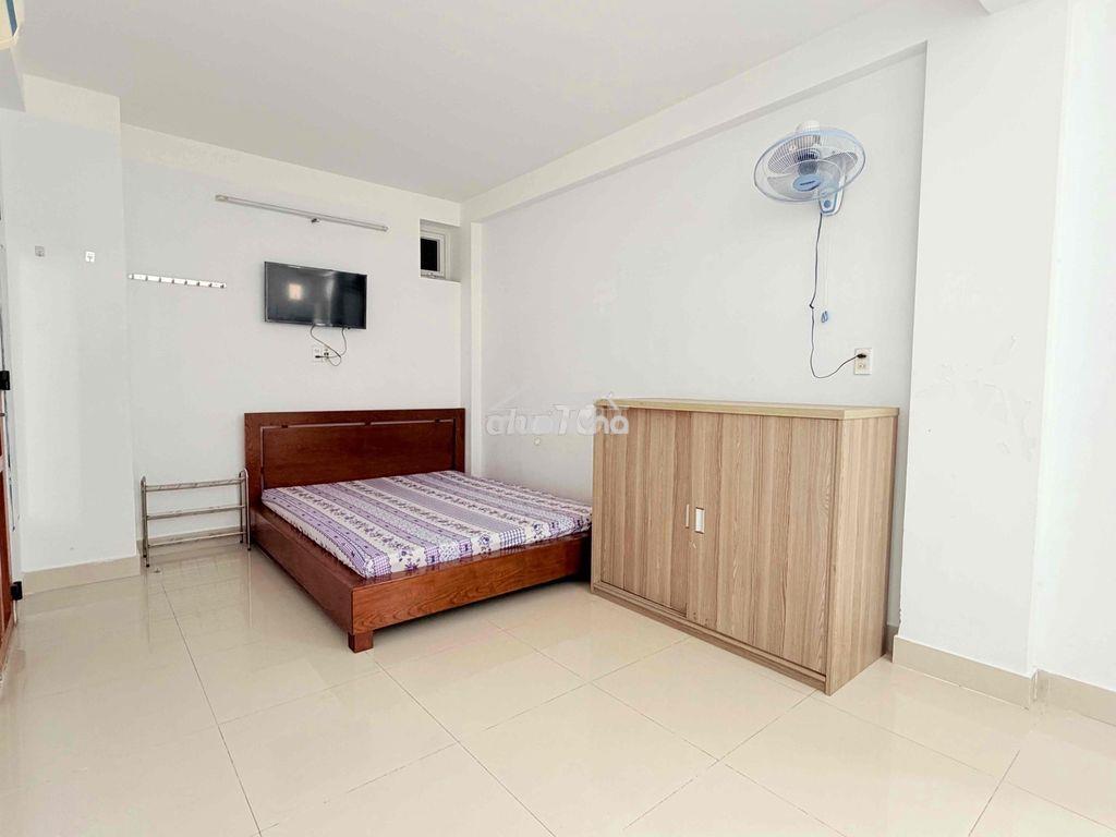Cho thuê phòng cửa sổ ngay chợ tân quy - 4