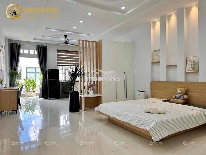 Căn hộ penhouse 55m2 fullnt cao cấp rộng to thoáng ngay gần cầu sg