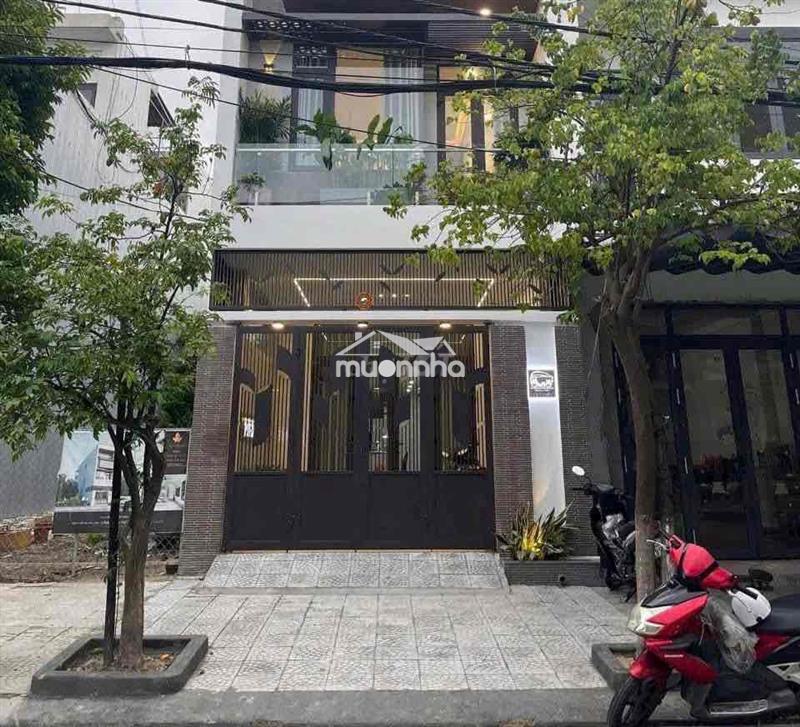 Gia đình mình cần bán gấp căn nhà 1 trệt 1 lầu ở qui đức bình chánh