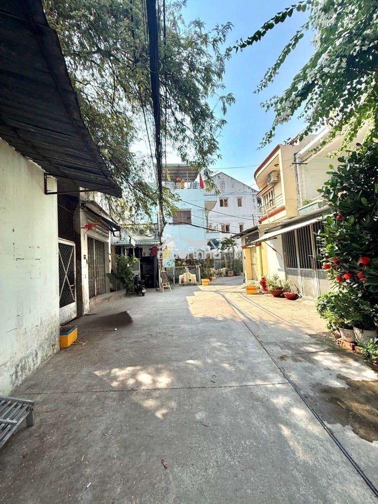 Bán nhà đường phú thọ hòa - 48m2 - hẻm xe hơi tận nhà - chỉ hơn 4 tỷ.