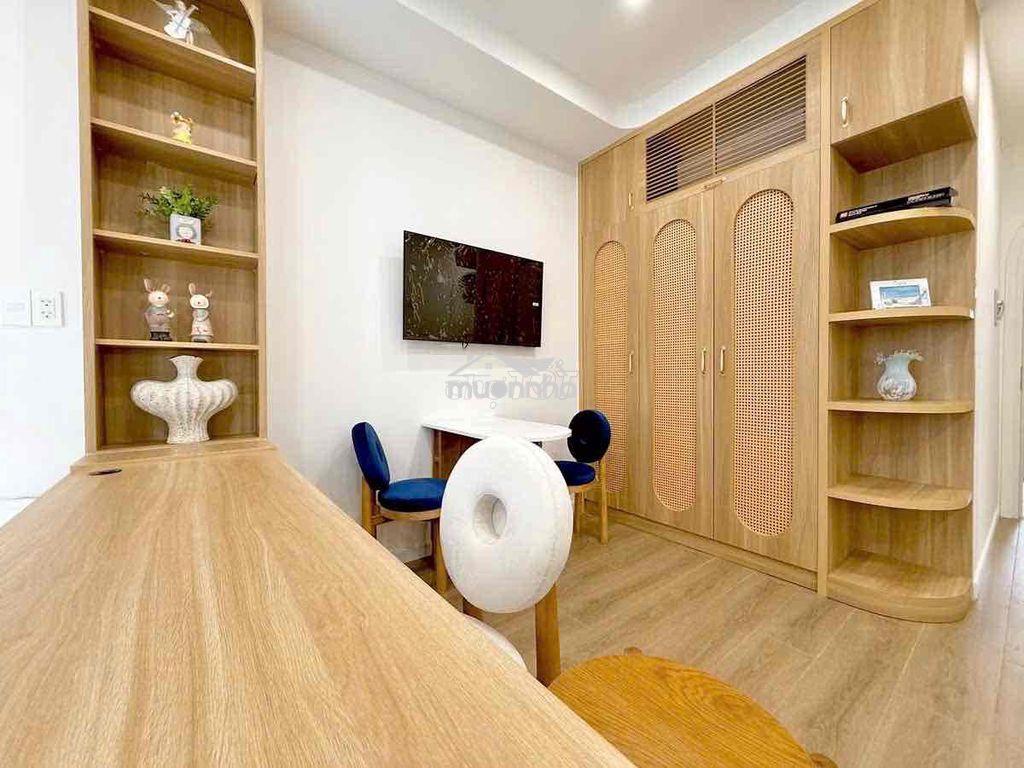 Chdv full nội thất – ban công thoáng mát – mặt tiền , sát bcons , khu - 4