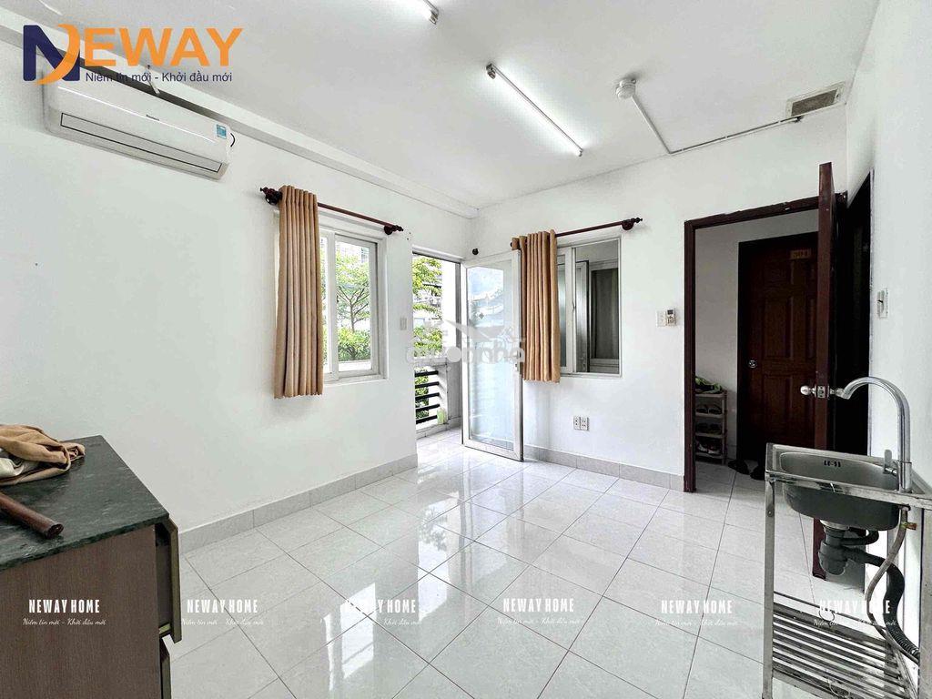 Studio ban công giá mềm - kdc kim sơn - sát vách tdtu - 2