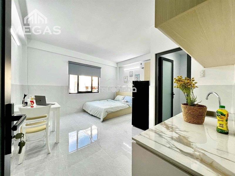 Studio mới 100% hơn 30m2 cửa sổ siêu thoáng ngay toà nhà viettel