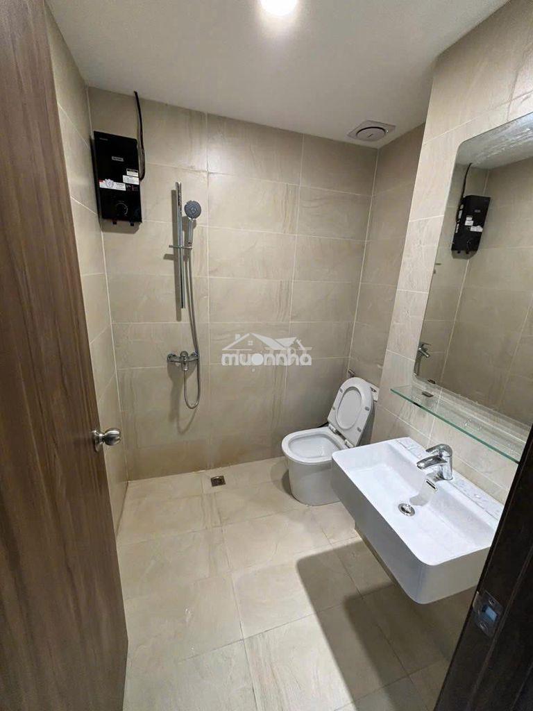 Cho thuê studio 40m2 sẵn máy lạnh giá 4tr5