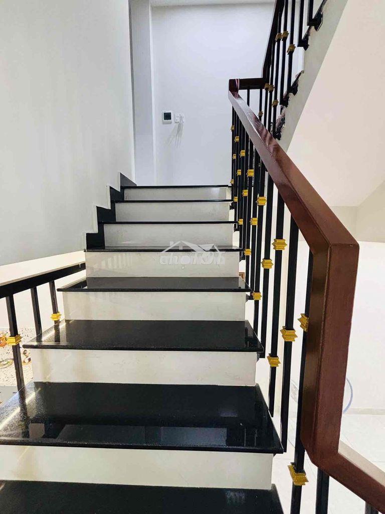 Bán gấp nhà mặt tiền đường số kdc phú lợi 3 tầng chỉ 6,3ty - 2