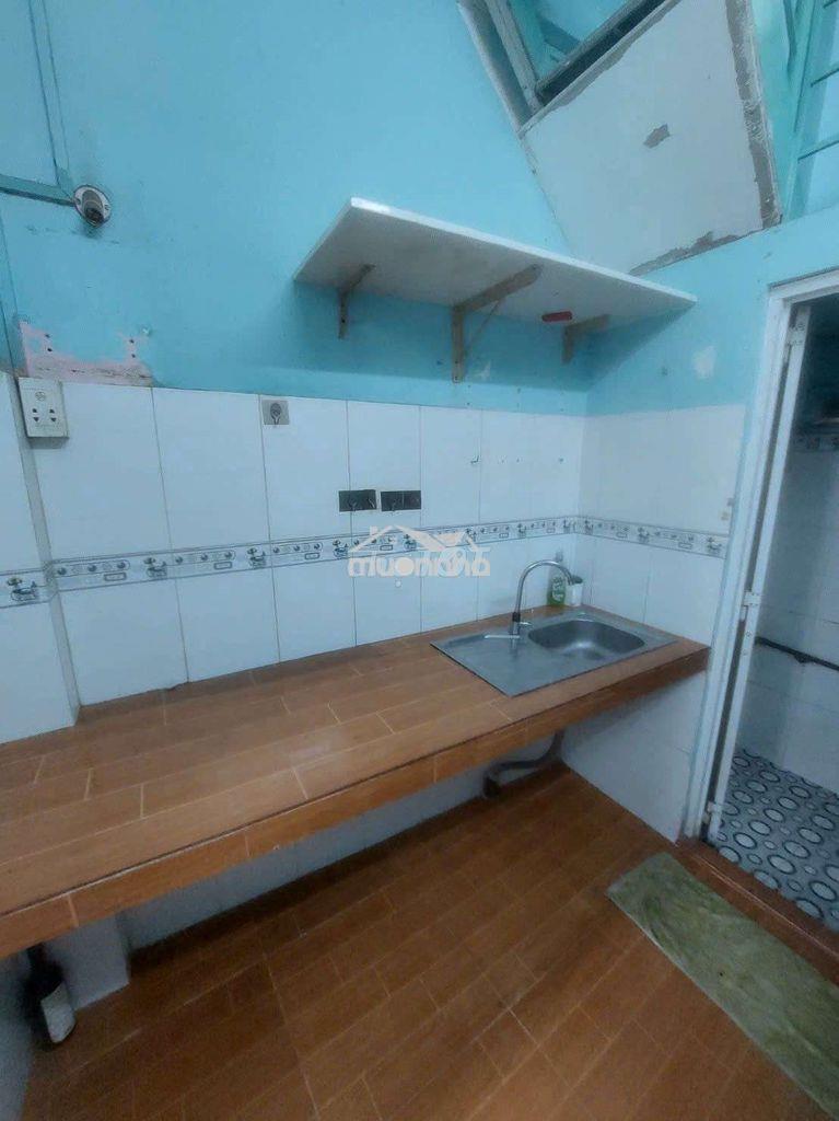 Cho thuê nhà đường bông sao p5.q8 dt.3m×6m. } 2 lầu 2 phòng 2 toilet. - 2