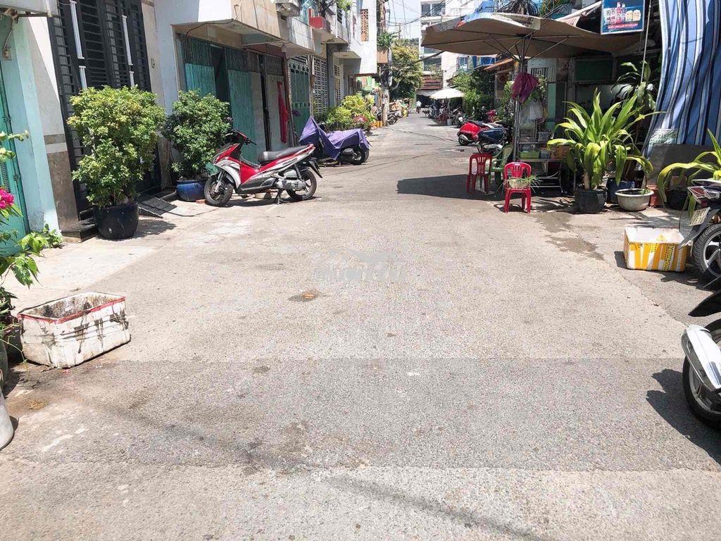 Bán nhà hẻm ô tô tránh hưng phú quận 8, sổ riêng, 32m2 nhỉnh 4 tỷ - 4