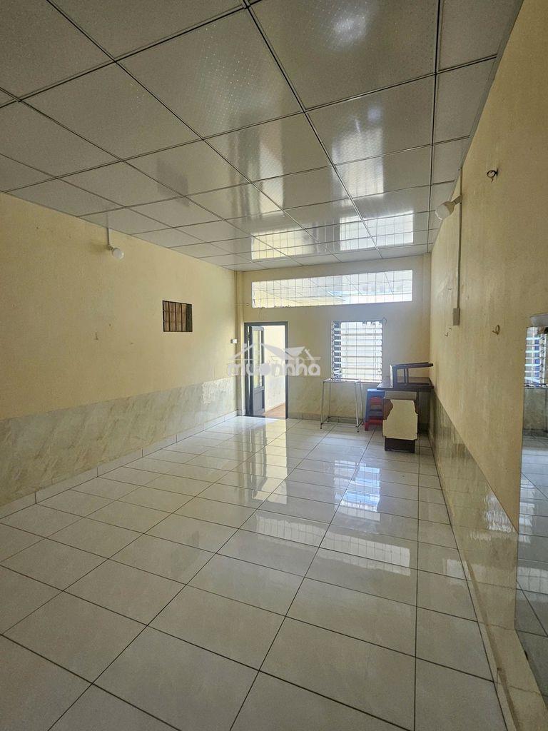 Cho nữ thuê phòng ngay ngã 4 hàng xanh - 2