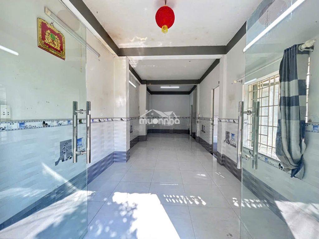 Tầng trệt cc bùiminhtrực p6q8 45,5m shr căngóc 2 mt đường 10m tiện kd - 3