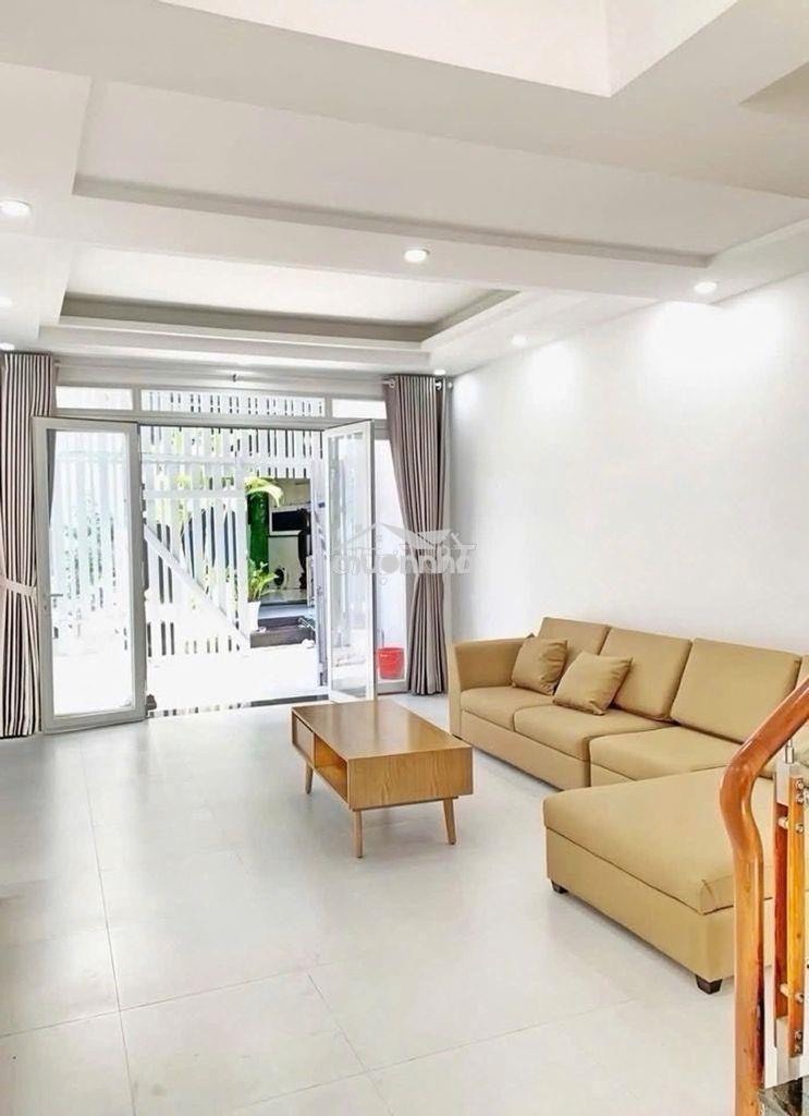 Bán nhà lô gốc 2 mặt tiền thoáng sáng gần hẻm xe hơi, huỳnh tấn phát