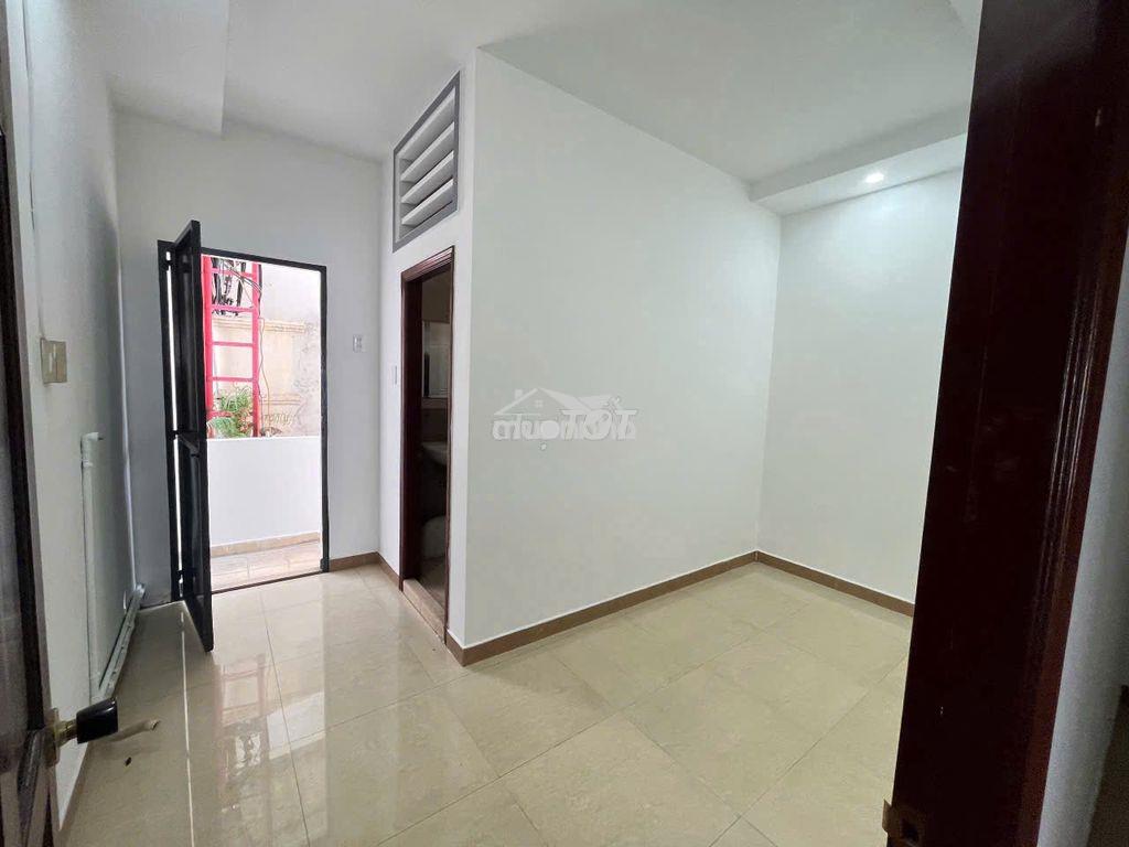 Nhà nguyên căn mặt tiền đường lạc long quân p5 - 3