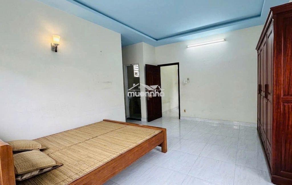 Trung tâm phan xích long, phú nhuận -nhà 4 tầng nhỏ xinh - giá cực tốt - 2