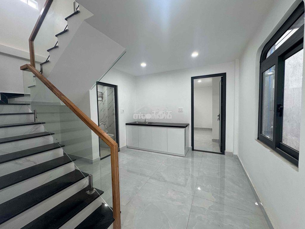 Bùi đình tuý. 5x14x2tầng. hxh trước nhà. 3pn có phòng trệt. chỉ 6x tỷ - 4
