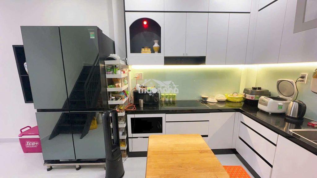 Nhà 2 tầng - 4 x 12,5 - 3pn- sau lưng ủy ban, gần vinhome- shr - 2