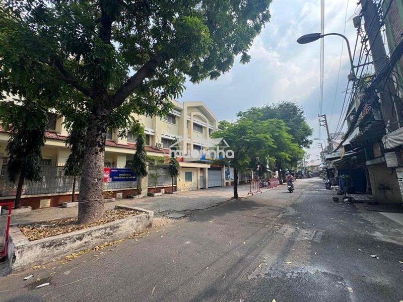 Nhà gần mặt tiền hậu giang hxt né nhau diện tích  gần 50m2