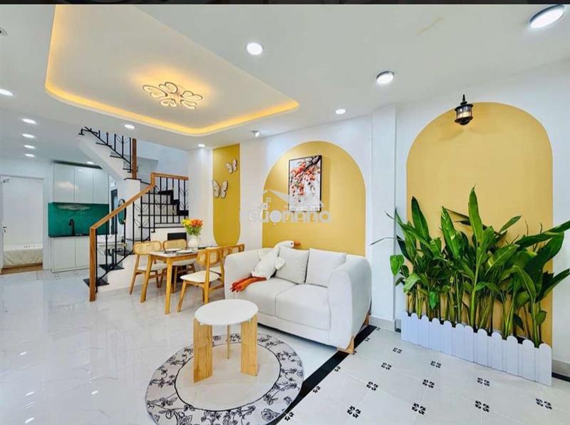 Nhà 3 pn ( có 1 pn tầng trệt) phù hợp gd cần không gian riêng