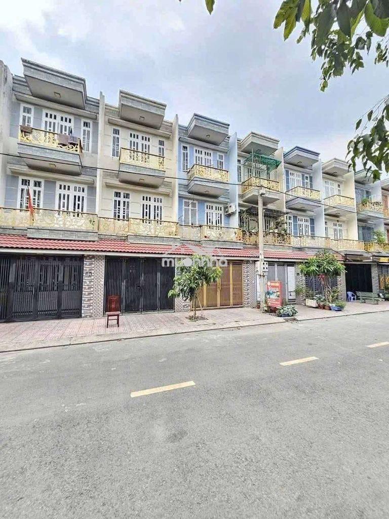 Nhà 2 lầu khu dân cư phú mỹ hiệp gần làng đại học