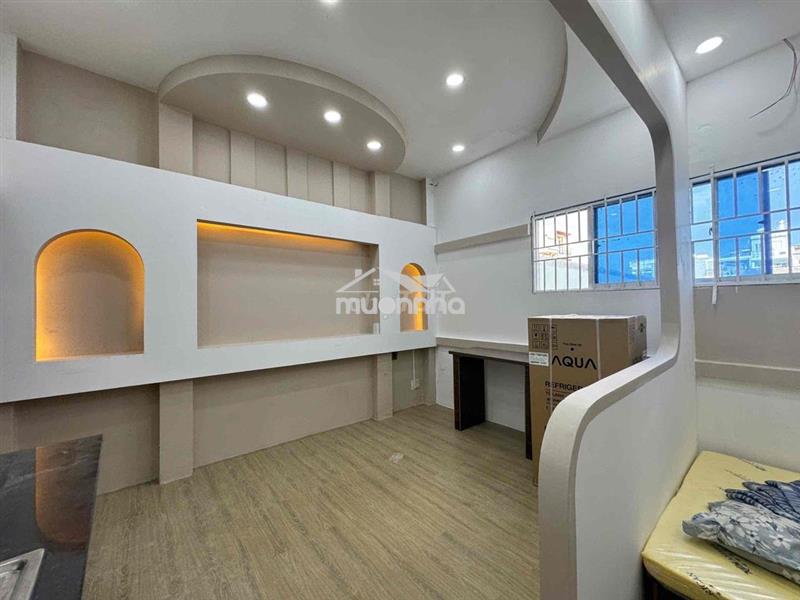Căn hộ cao cấp 5tr9 khu vựt: ngã tư bãy hiền - vòng xoay lăng cha cả.