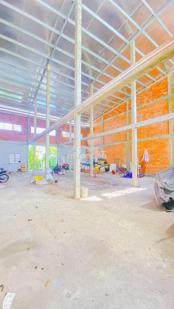 Cho thuê nhà 500 m2 đường 3/2 có vườn cây - 2